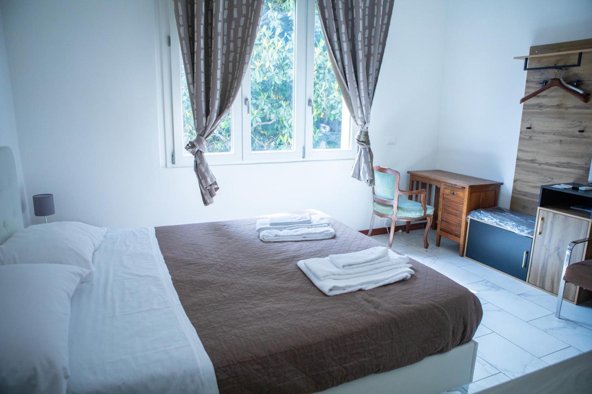 Villa Giove Rooms Prato  Exterior photo