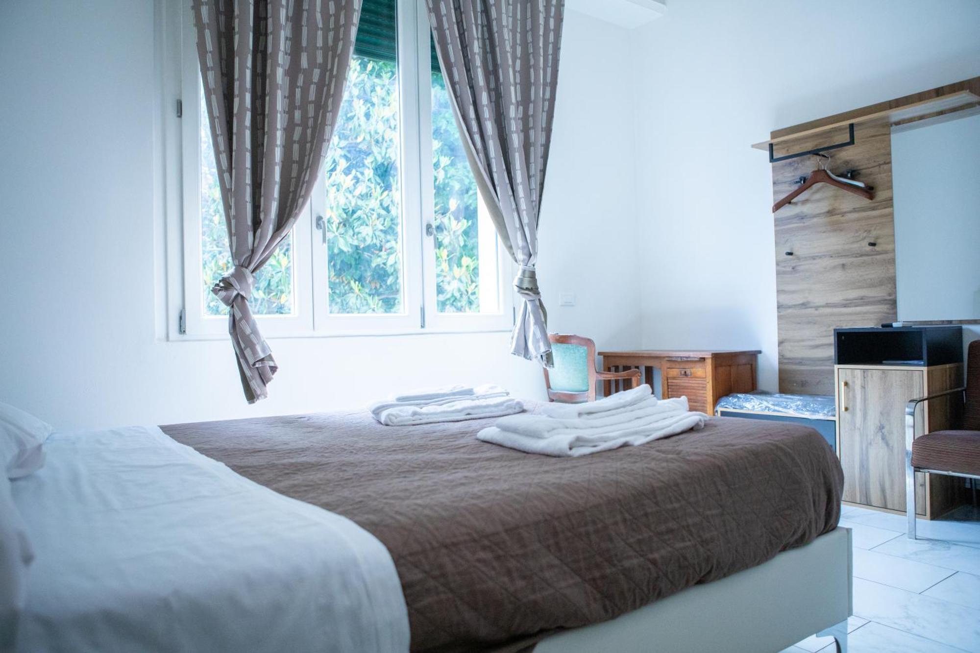 Villa Giove Rooms Prato  Exterior photo